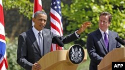 Tổng thống Hoa Kỳ Barack Obama và Thủ tướng Anh David Cameron trong cuộc họp báo chung tại London, ngày 25/5/2011