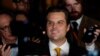 El representante republicano Matt Gaetz habla con los reporteros al salir del Capitolio, en Washington DC, después de presentar una moción para destituir al presidente de la Cámara de Representantes de EEUU, Kevin McCarthy, el 2 de octubre de 2023.