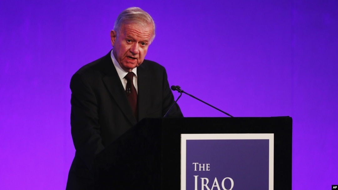 Sir John Chilcot memaparkan laporan penyelidikan mengenai keterlibatan Inggris dalam Perang Irak di gedung Queen Elizabeth II Centre di London, Rabu (6/7).