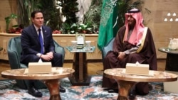 Menlu AS Marco Rubio melangsungkan pertemuan dengan Putra Mahkota Arab Saudi Mohammed bin Salman di Riyadh, hari Senin (17/2). 