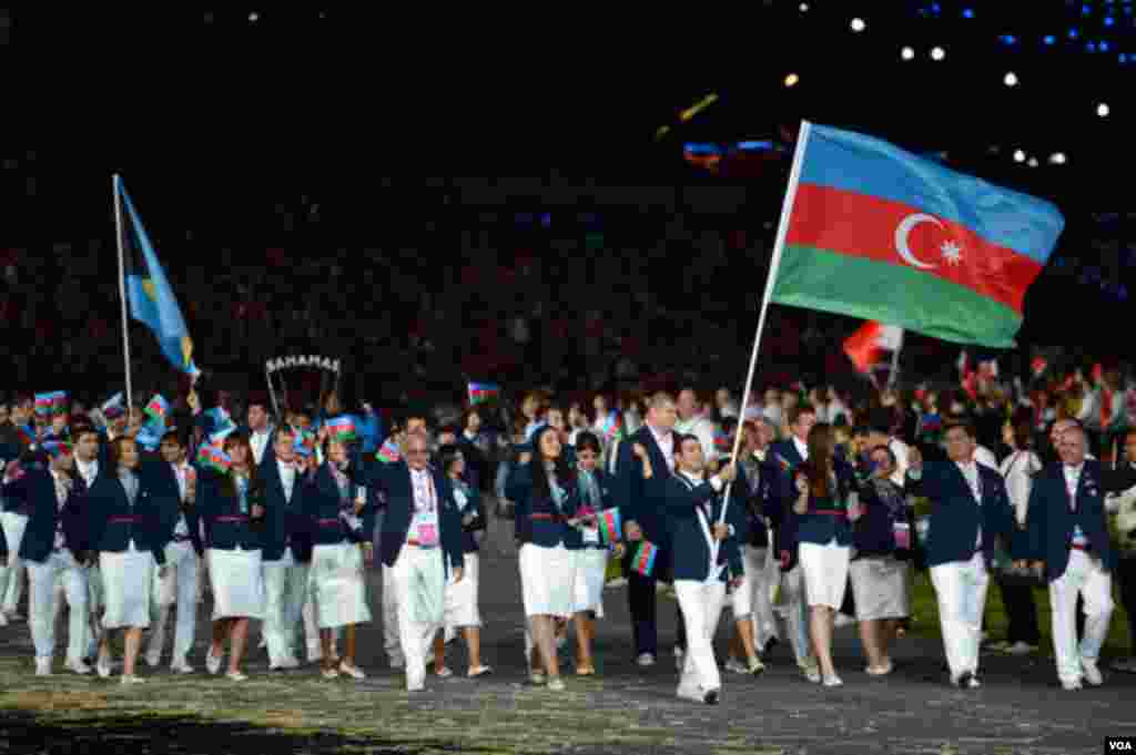 Azərbaycanın Olimpiya komandası oyunların a&ccedil;ılışında