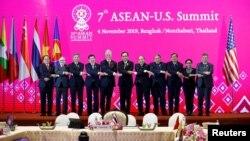 U.S. National Security Advisor Robert C. O’Brien and ASEAN foreign ministers and Thailand's Prime Minister Prayuth Chan-ocha attend 7th ASEAN-United States Summit in Bangkok, Thailand, November 4, 2019. 