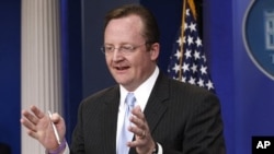 White House Press Secretary Robert Gibbs gives his final press briefing at the White House in Washington, February 11, 2011