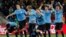 Uruguay celebra luego que en la tanda de penales lograran superar a Ghana y clasificar a su primera semifinal en 40 años.