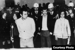 1980年呂秀蓮因“美麗島事件”受審畫面（CTS截圖；前排右一為呂秀蓮)