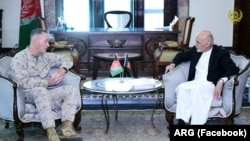 阿富汗总统加尼会晤美国参谋长联席会议主席邓福德将军 （资料照片）