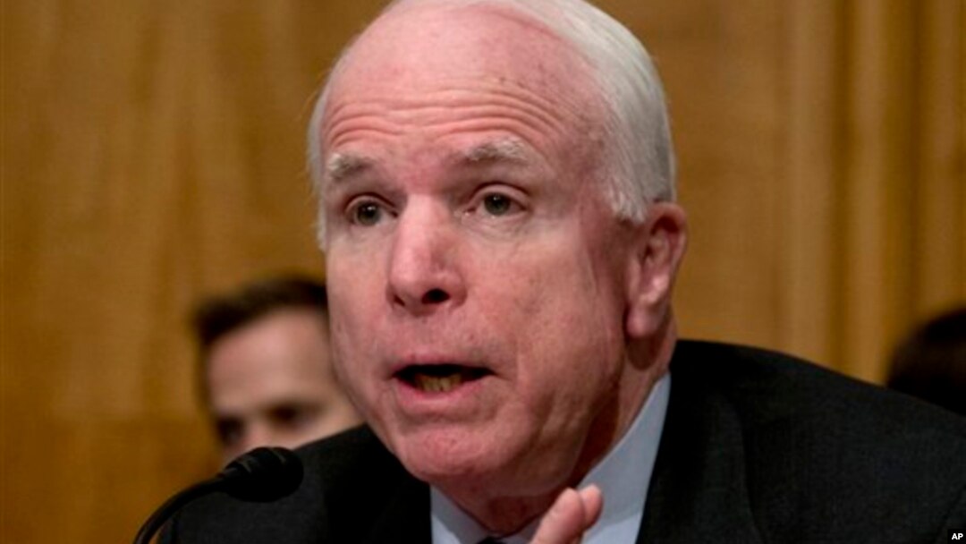 Arizonalik AQSh senatori respublikachi Jon Makkeyn