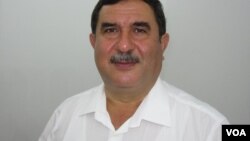 Aydınlar Partiyasının sədri Qulamhüseyn Əlibəyli 