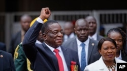 VaEmmerson Mnangagwa nemudzimai wavo Amai Auxillia.