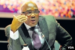 Aaron Motsoaledi