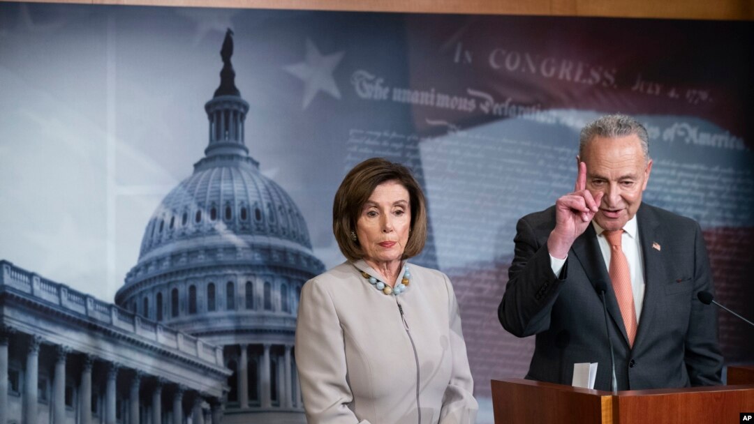 El líder de la mayoría del Senado, Chuck Schumer, rechaza la afirmación del presidente Trump de que el coronavirus está bajo contrel en EE.UU.
