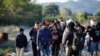 Зголемен број на бегалци и мигранти кои транзитираат преку Македонија