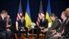 Зеленський обговорив із Пенсом візит до США, зустріч із Трампом і мир на Донбасі