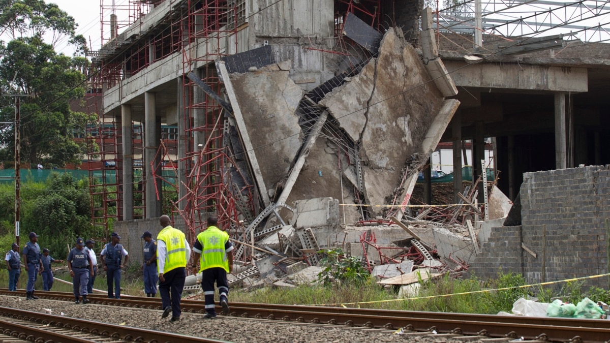 South Africa Mall Collapse Kills One, Injures Dozens