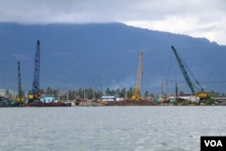 A development area takes place near a bay area in Preah Sihanouk province, on October 3, 2021. (Sun Narin/VOA Khmer)