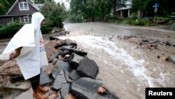 Colorado Flooding Causes Evacuations, Deaths 