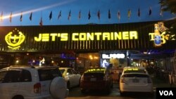 Jet’s Container Market is located on the national assembly street, Phnom Penh, Cambodia, August 16, 2017. (Vann Chansopheak Vatey/VOA Khmer)