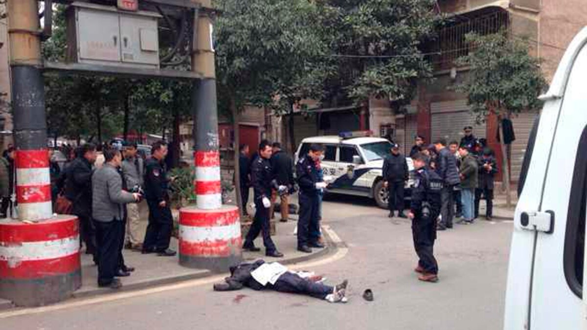 China Knife Attack Kills 5, Attacker Fatally Shot