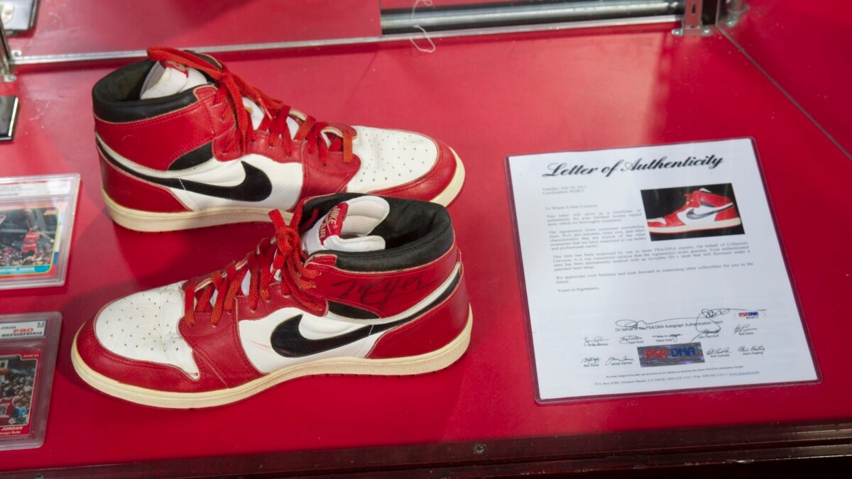 Des baskets de Michael Jordan vendues 152.500 dollars