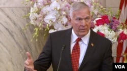 Former Marine Corps Commandant U.S. General James Conway speaks to an OIAC Nowruz luncheon at the Russell Senate Office building in Washington on March 15, 2018. (K. Jamshidi/VOA)