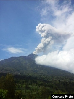 Dokumentasi foto letusan freatik Gunung Merapi pada 21 Mei 2018 lalu. (Foto courtesy: BPPTKG)