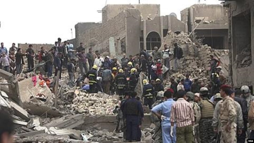 Al-Qaida Irak menjadikan gedung-gedung pemerintah sebagai sasaran pemboman.
