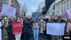 Protest građana i studenata u blokadi ispred Ustavnog suda Srbije u Beogradu (Glas Amerike / Rade Ranković)