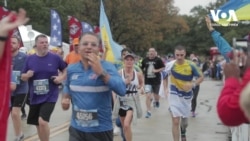 “Біжи з метою, фінішуй з гордістю”. Враження українських ветеранів від вашингтонського марафону. Відео