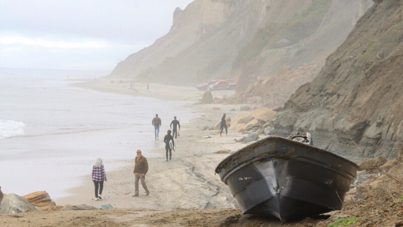 8 muertos por naufragio de presuntos migrantes frente a costa de San Diego