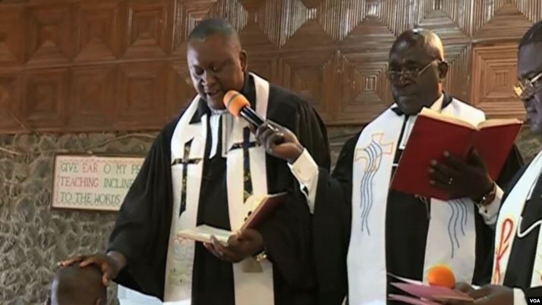 Bamwe mu bapatiri bo muri Kameruni