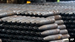 155-мм артиллерийские снаряды на заводе армейских боеприпасов в Скрэнтоне, штат Пенсильвания. 13 апреля 2023 г.