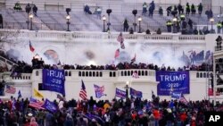 Una vista del asalto al Capitolio de Estados Unidos en Washington, D.C. por simpatizantes del presidente Donald Trump el 6 de enero de 2021.