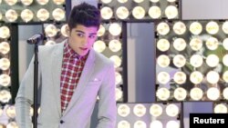 Zayn Malik, salah satu personil band One Direction saat tampil dalam sebuah pertunjukan di New York (foto: dok).