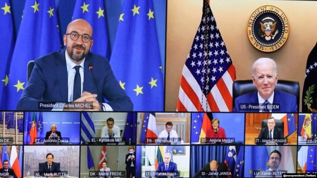 Президент Евросовета Шарль Мишель выступает на видеосаммите лидеров стран ЕС с участием президента США Джо Байдена, 25 марта 2021 года