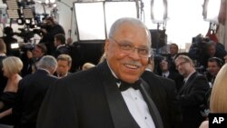 FILE - James Earl Jones arrives before the 84th Academy Awards, Feb. 26, 2012, in the Hollywood section of Los Angeles. 