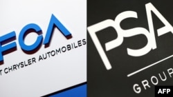 (COMBO) (FILES) This combination of file pictures created on October 30, 2019 shows the FCA (Fiat Chrysler Automobiles) logo (L) displayed on March 6, 2019 during a press day ahead of the Geneva International Motor Show in Geneva, and the logo of French carmaker PSA Peugeot. 