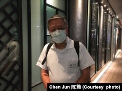 台湾海洋生物博物馆特聘讲座教授严宏洋。（美国之音记者陈筠摄）