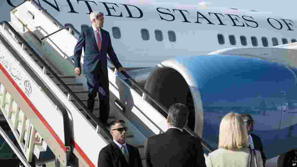 U.S. Secretary of State John Kerry arrives at Queen Alia Airport in Amman, Jordan, Sept. 10, 2014.