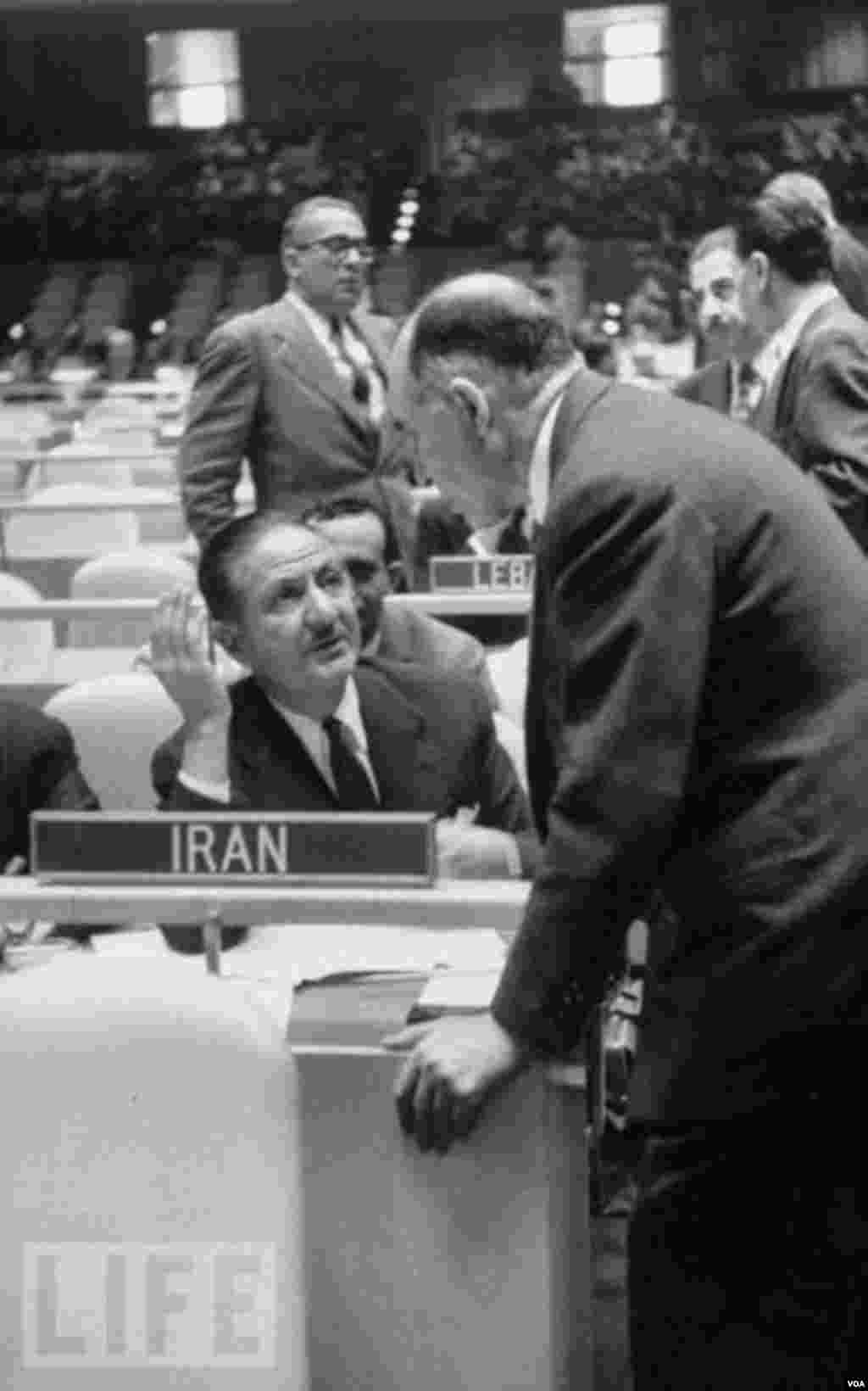 نصرالله انتظام در گفت و گو با نماینده اسرائیل در مجمع عمومی سازمان ملل متحد