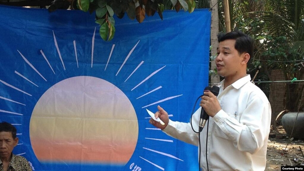 រូបឯកសារ៖ លោក ជា ជីវ អតីតប្រធានប្រតិបត្តិខេត្តបាត់ដំបងរបស់គណបក្សសង្រ្គោះជាតិ ដែលត្រូវបានហាមមិនឲ្យធ្វើនយោបាយ។ (រូបថតផ្តល់ឲ្យ)