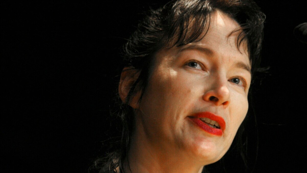 Author Alice Sebold Apologizes to Man Cleared in 1981 Rape - Vimarsana News