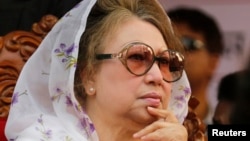 FILE - Bangladesh Nationalist Party (BNP) Chairperson Begum Khaleda Zia attends a rally in Dhaka.