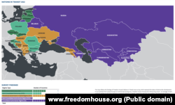 Pregled učinka zemalja u tranziciji prema kriterijumima Freedom Housea.