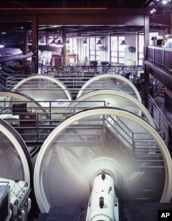 This is the view inside the system's powerhouse, where the cables fly around gigantic wheels. The longest loop runs 8 kilometers under city streets.