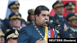 En la imagen de archivo, el presidente venezolano, Nicolás Maduro, en un desfile militar en Maracay, Venezuela. 