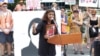 واشنگٹن میں گن وائلنس کے خلاف مظاہرے میں پاکستانی طالبہ کی تقریر