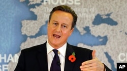 Firai Ministan BIrtaniya David Cameron,Chatham House in London, Nov. 10, 2015. 