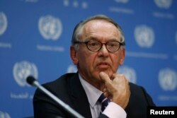United Nations Deputy Secretary-General Jan Eliasson listens to reporters during a briefing about the situation in Gaza at the United Nations headquarters in New York, July 30, 2014.