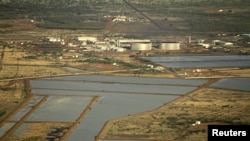 Vista aérea do campo petrolífero de Heglig