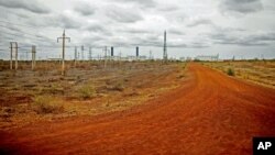 Inactive and abandoned oil installations are seen north of Bentiu, Unity State, South Sudan, May 11, 2012. 